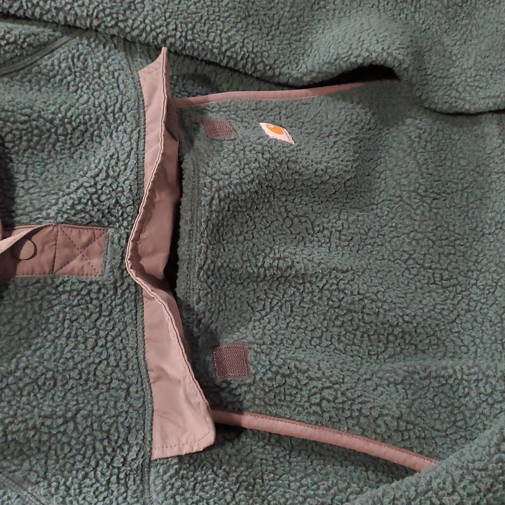 Carhartt Model # OJ4991-W Women's Small Green Sherpa Pullover. - Picture 9 of 16